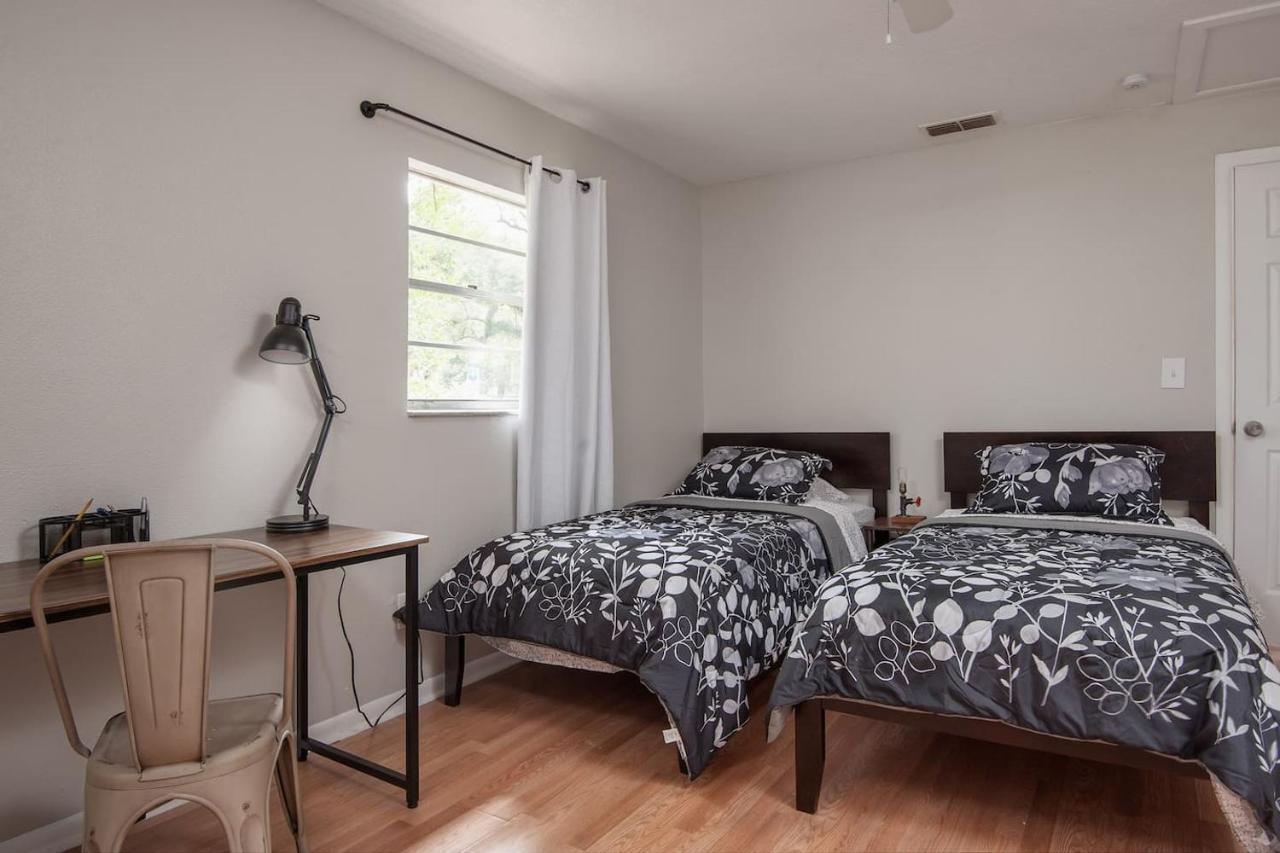 **Tampa Urban Convenience ** Villa Eksteriør bilde