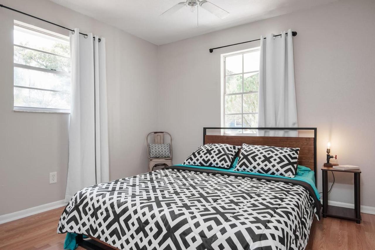 **Tampa Urban Convenience ** Villa Eksteriør bilde